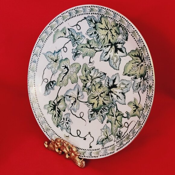 Vintage Ivy Embossed Ceramic Decorative Plate White Green Leaves Gilded Rim - Picture 13 of 14